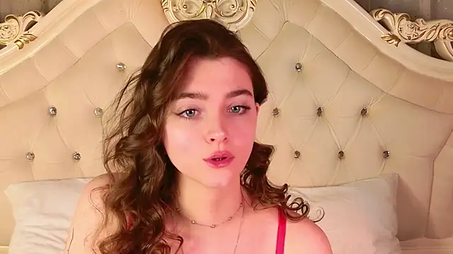 Snapshot of VITA_TESS chatting on 10-28-25, 11:14 VITA TESS online show from 10-28-25, 11:14