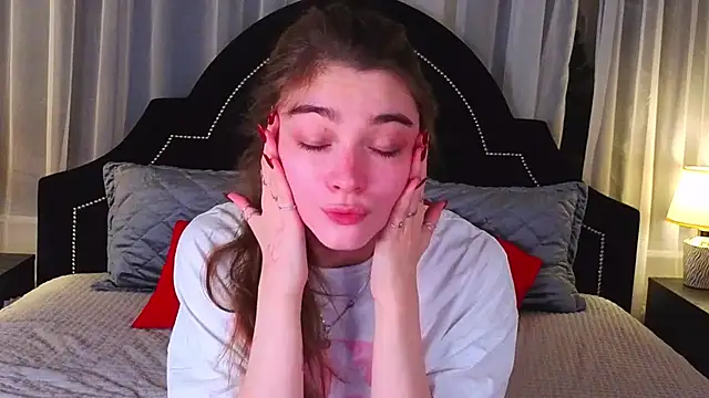 Snapshot of VITA_TESS chatting on 12-18-25, 10:54 VITA TESS online show from 12-18-25, 10:54