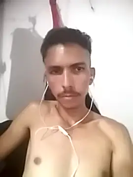 MagrinhoSaradoo online show from 02-12-25, 02:45