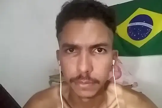 MagrinhoSaradoo online show from 02-15-25, 02:22