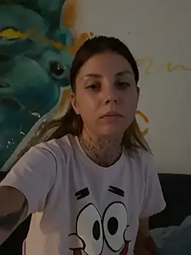 Snapshot of Izy_cute_ chatting on 02-10-25, 11:34 Izy cute online show from 02-10-25, 11:34