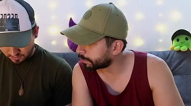 Snapshot of ErickBrant chatting on 02-06-25, 01:05 ErickBrant online show from 02-06-25, 01:05