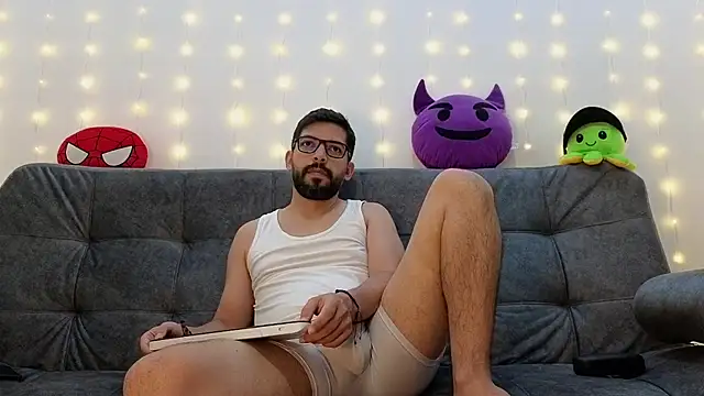 Snapshot of ErickBrant chatting on 03-01-25, 11:37 ErickBrant online show from 03-01-25, 11:37