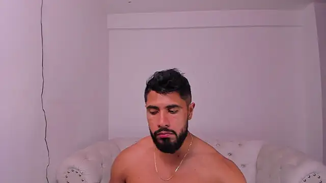 Santiago huntt online show from 12-10-24, 12:39