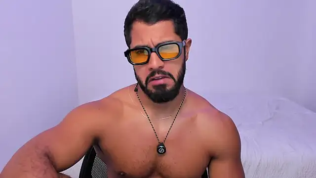 Santiago huntt online show from 04-25-26, 01:41