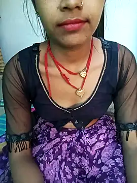 Snapshot of Amaya_Bajwa chatting on 02-12-25, 10:35 Amaya Bajwa online show from 02-12-25, 10:35