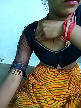 Snapshot of Amaya_Bajwa chatting on 02-28-25, 11:47 Amaya Bajwa online show from 02-28-25, 11:47