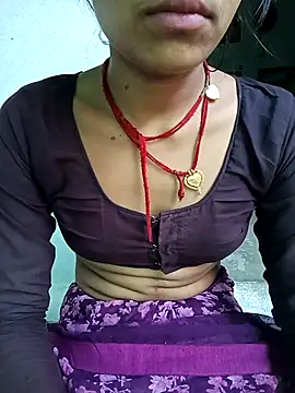 Snapshot of Amaya_Bajwa chatting on 03-02-25, 12:11 Amaya Bajwa online show from 03-02-25, 12:11