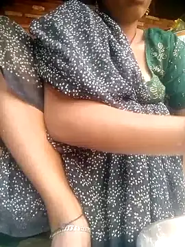 Snapshot of Amaya_Bajwa chatting on 10-07-25, 03:47 Amaya Bajwa online show from 10-07-25, 03:47