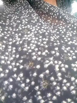 Snapshot of Amaya_Bajwa chatting on 11-16-25, 09:15 Amaya Bajwa online show from 11-16-25, 09:15