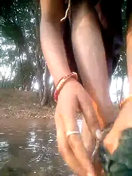 Snapshot of Amaya_Bajwa chatting on 11-19-25, 10:15 Amaya Bajwa online show from 11-19-25, 10:15