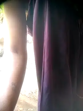 Snapshot of Amaya_Bajwa chatting on 11-23-25, 04:45 Amaya Bajwa online show from 11-23-25, 04:45