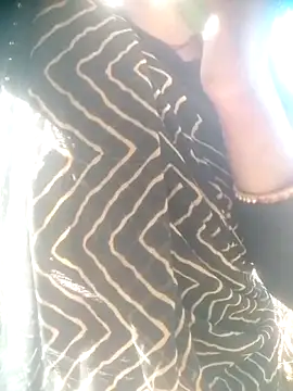 Snapshot of Amaya_Bajwa chatting on 12-19-25, 08:32 Amaya Bajwa online show from 12-19-25, 08:32