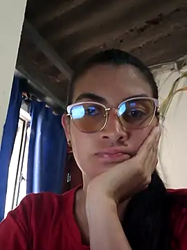 blue and whithe online show from 03-30-26, 08:10