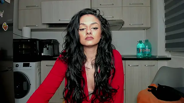 Snapshot of NNNoire chatting on 01-21-25, 02:48 NNNoire online show from 01-21-25, 02:48