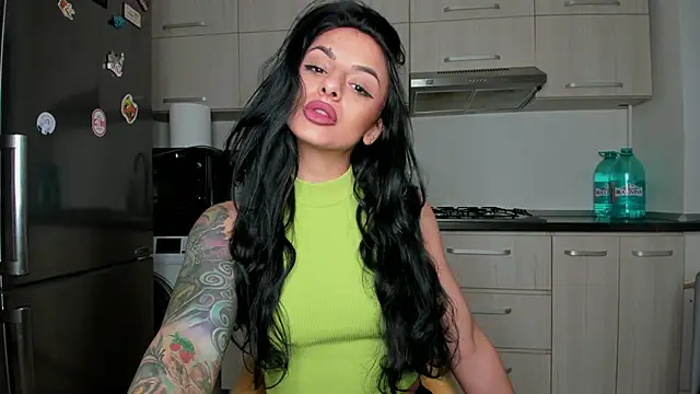 Snapshot of NNNoire chatting on 02-07-25, 03:08 NNNoire online show from 02-07-25, 03:08