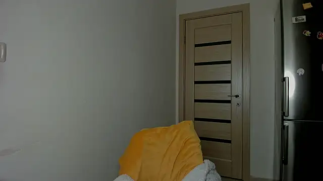 Snapshot of NNNoire chatting on 02-20-25, 05:44 NNNoire online show from 02-20-25, 05:44