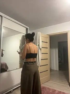 Snapshot of NNNoire chatting on 09-27-25, 09:58 NNNoire online show from 09-27-25, 09:58