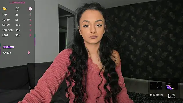 Snapshot of NNNoire chatting on 09-29-25, 10:53 NNNoire online show from 09-29-25, 10:53