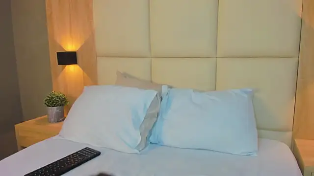 antonella cutie  online show from 12-20-25, 12:12