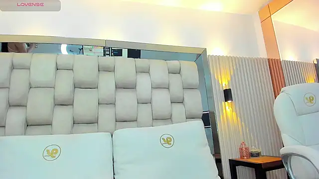 ashlyn parker online show from 02-26-25, 07:38