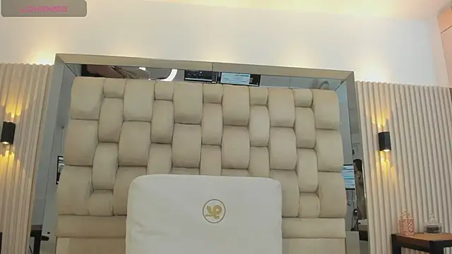 ashlyn parker online show from 03-18-25, 02:04