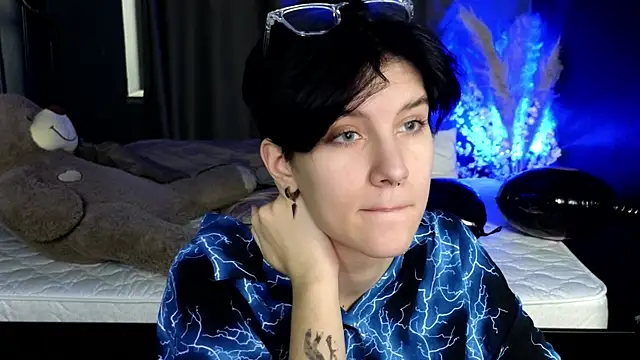 Hyeon Jin online show from 03-11-25, 01:34