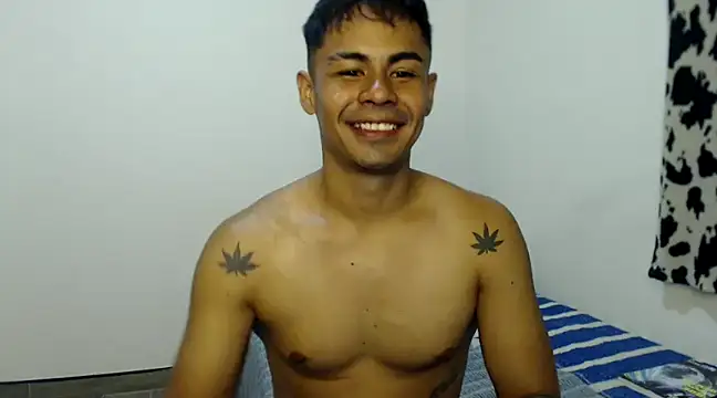 Snapshot of lonelydick2002 chatting on 01-09-25, 02:01 lonelydick2002 online show from 01-09-25, 02:01