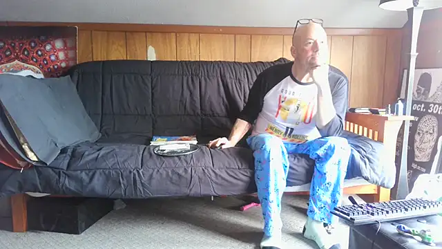 fractal74 online show from 01-19-25, 09:13