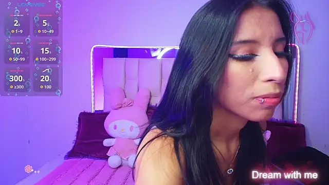 Snapshot of Silver_Rosex chatting on 09-18-25, 04:03 Silver Rosex online show from 09-18-25, 04:03