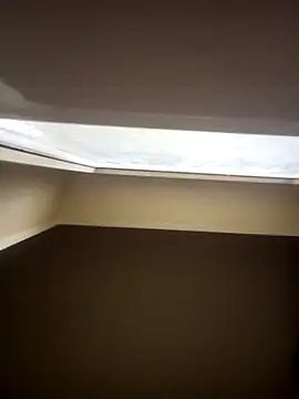 Lauren Amabel online show from 10-18-25, 08:04