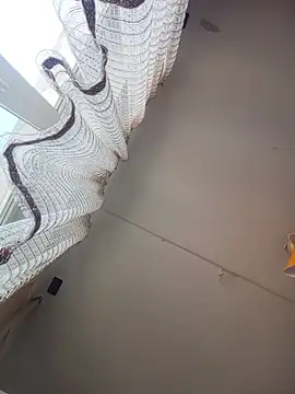 Lauren Amabel online show from 03-25-26, 09:48