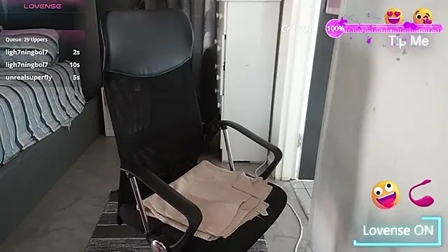 Snapshot of boeslaboes1 chatting on 03-21-25, 09:23 boeslaboes1 online show from 03-21-25, 09:23