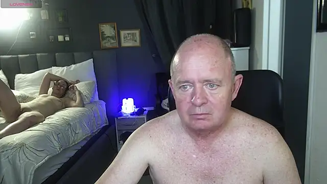 Snapshot of boeslaboes1 chatting on 11-04-25, 05:23 boeslaboes1 online show from 11-04-25, 05:23