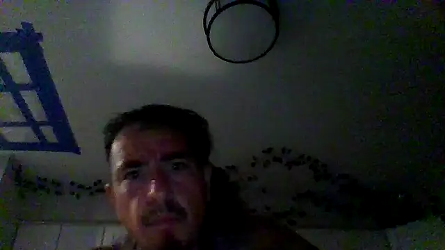 Snapshot of justthetip4209 chatting on 06-08-26, 09:15 justthetip4209 online show from 06-08-26, 09:15
