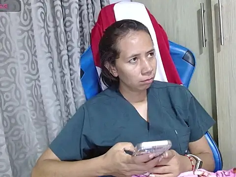 Danielagomez33 online show from 06-06-26, 11:53
