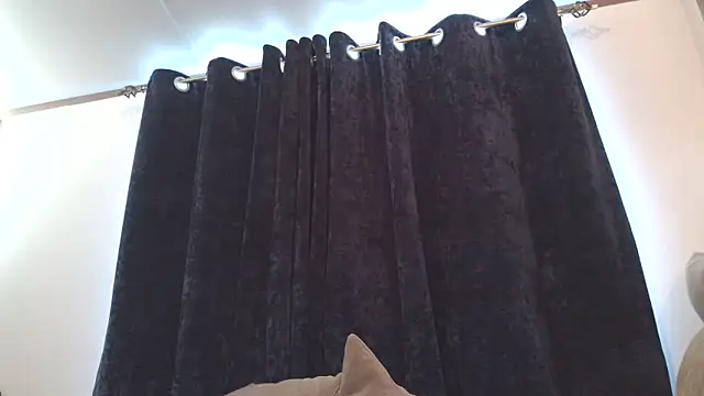 English Teen Evelyn online show from 01-25-25, 02:58