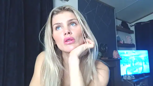 English Teen Evelyn online show from 02-02-25, 07:46