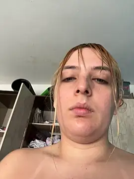 Snapshot of Blue_Angell chatting on 09-26-25, 07:51 Blue Angell online show from 09-26-25, 07:51