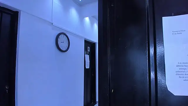 VeronicaOlson  online show from 03-02-25, 11:50