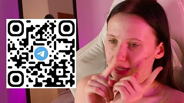 mon lola online show from 01-22-25, 06:20