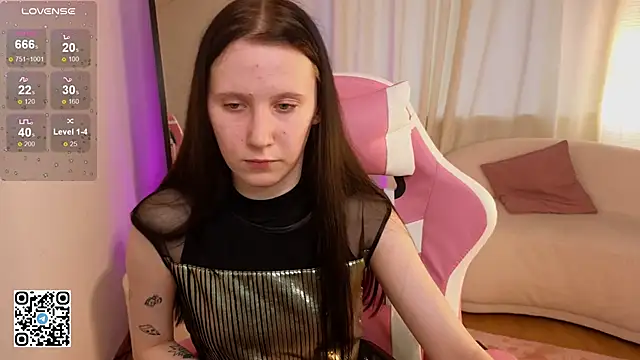 mon lola online show from 02-02-25, 06:26