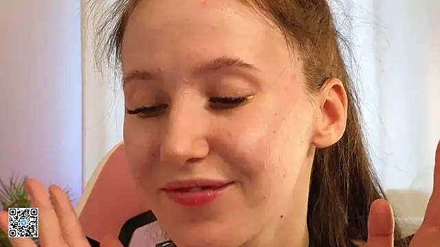 mon lola online show from 02-16-25, 12:10