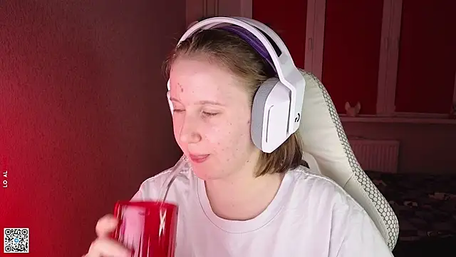 mon lola online show from 09-14-25, 04:28