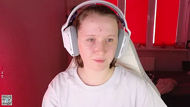 mon lola online show from 09-15-25, 02:50