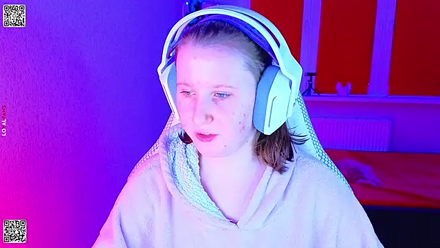 mon lola online show from 11-30-25, 04:55