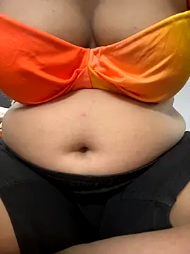 Snapshot of Red-Magic-25 chatting on 09-10-25, 07:19 Red-Magic-25 online show from 09-10-25, 07:19