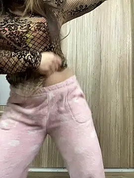 Red-Magic-25 online show from 01-06-26, 08:29