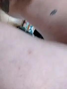 Snapshot of jayjay198080 chatting on 02-11-25, 12:28 jayjay198080 online show from 02-11-25, 12:28