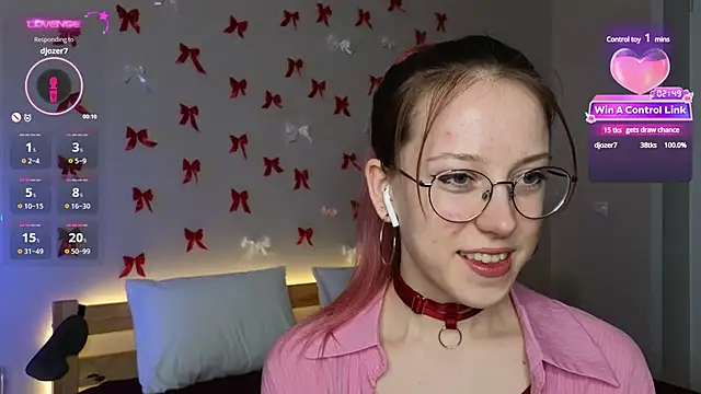 Snapshot of MaryBliss chatting on 03-09-25, 05:11 MaryBliss online show from 03-09-25, 05:11